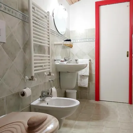 B&B Al Vecchio Corso 템피오파우사니아