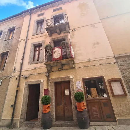 Al Vecchio Corso Couette-café Tempio Pausania