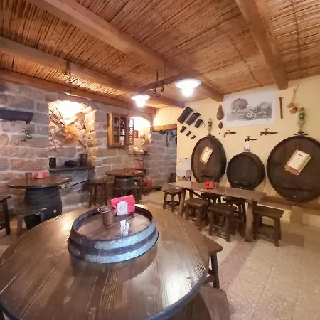 فندق مبيت وإفطار Al Vecchio Corso تيمبيو باوسانيا